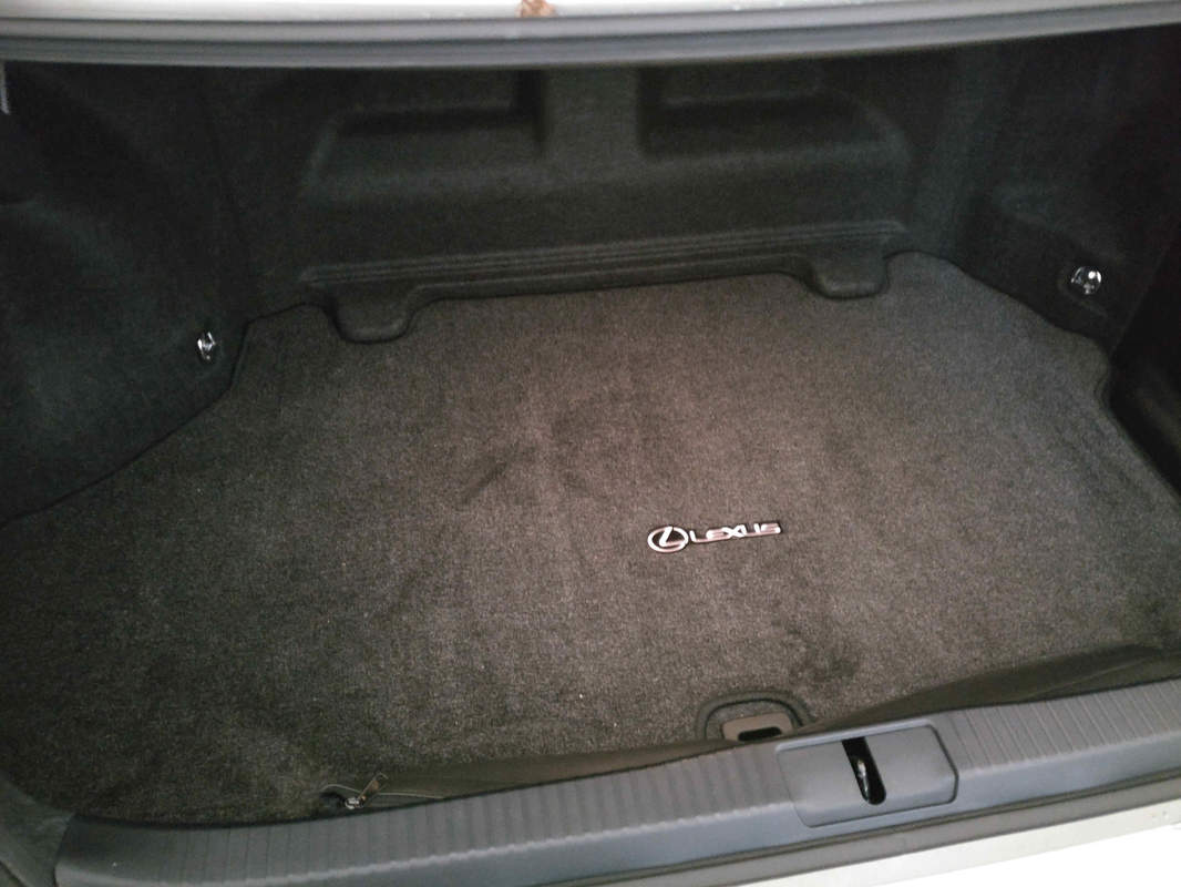Small Trunk in the Lexus ES 300h due to the hybrid battery. Thanks to the hybrid battery the ES 300h's cargo space is smaller and the engine is slower.